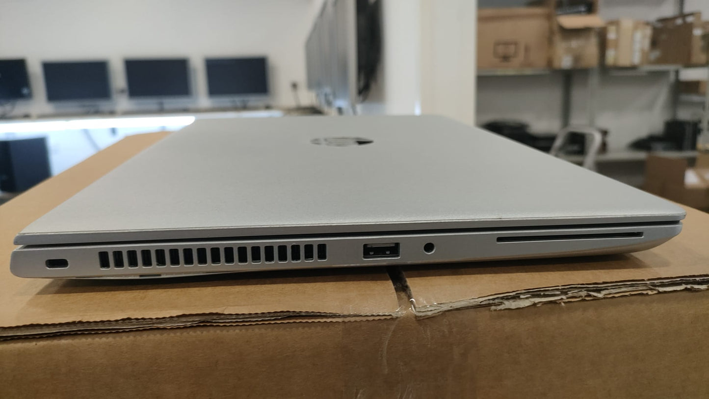 HP 640 G5 I5 -8265U MEMORIA RAM 16GB; SSD 512GB SISTEMA OPERATIVO WINDOWS 10PRO CON PACCHETTO LIBRE