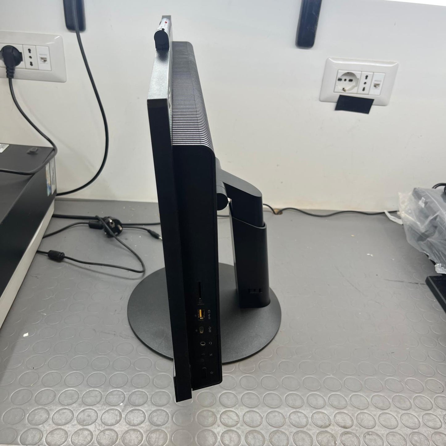 Lenovo M820Z All In One i5-8500 21,5" Ram16GB SSD 512GB Win 11 Pro