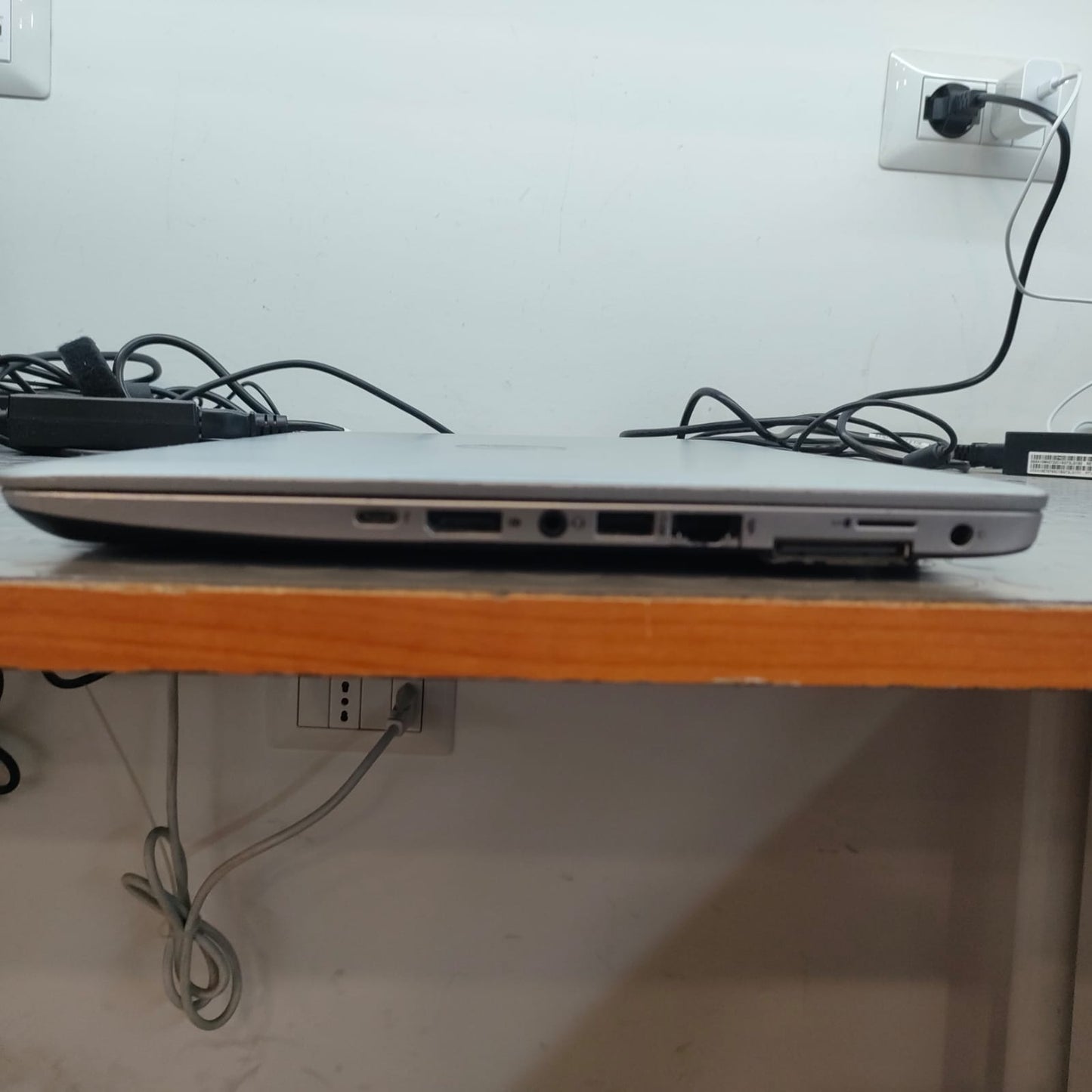 HP 840 G3 I7-6600U 14" 8/256 Win 10 Pro LIBRE