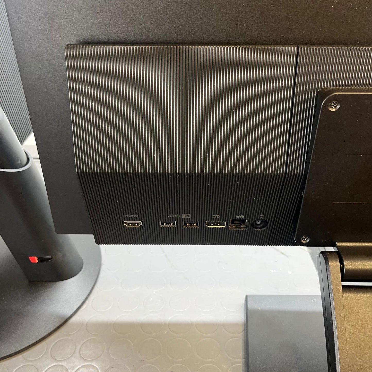 HP ProOne 440 G5 All in One i5-9600 23.8" 16GB SSD 512GB Win 11 Pro