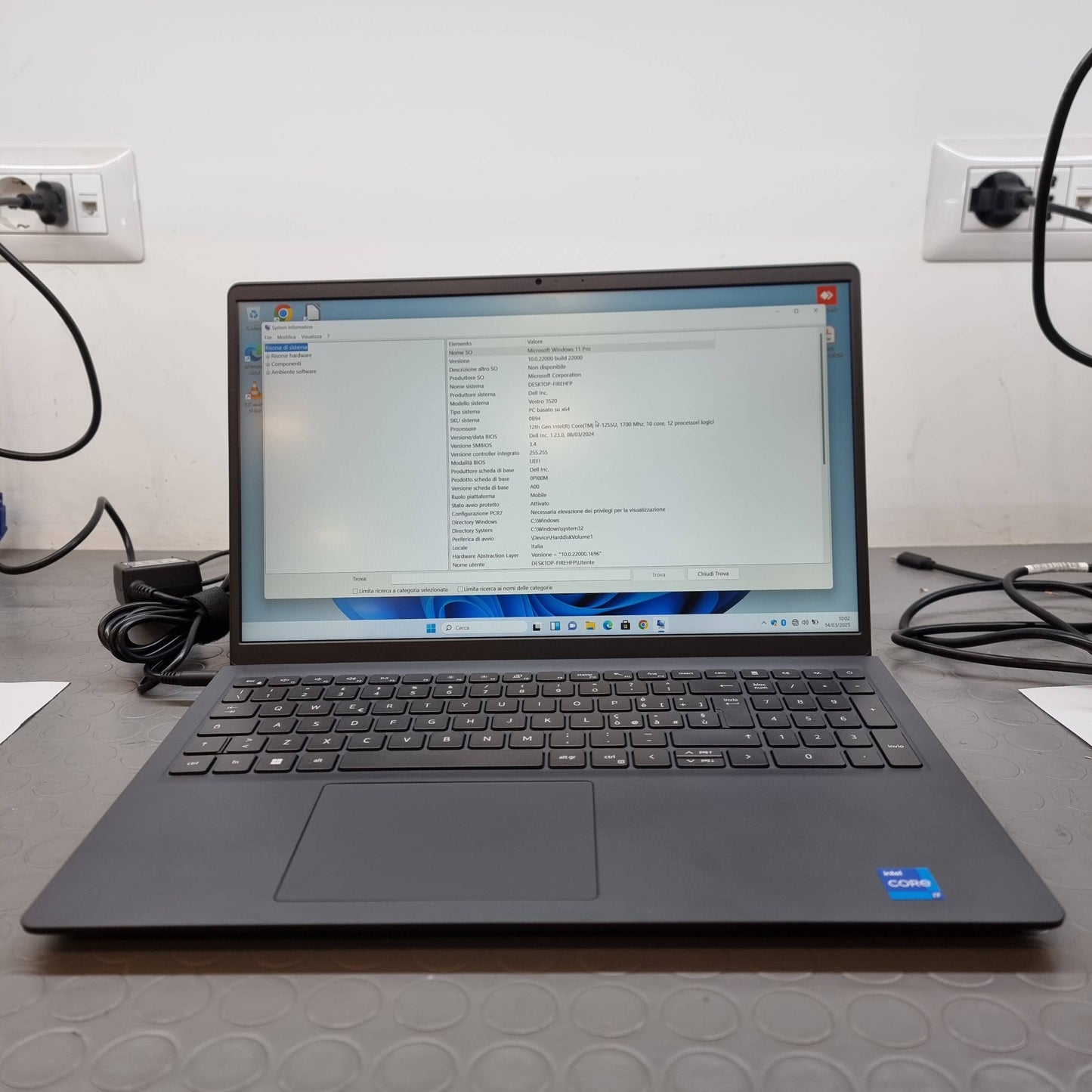 DELL VOSTRO 3520 I7-1255U RAM 32GB;SSD 512GB DISPLAY 15.6 FHD WIN 11P