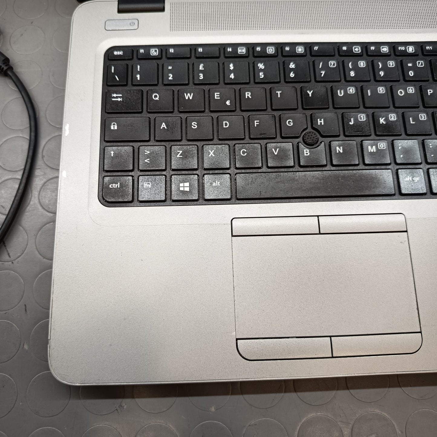 HP 840 G3 I7 -6600U RAM 16GB; HDD 500GB SSD 128GB DISPLAY 14.0" WIN 10 PRO