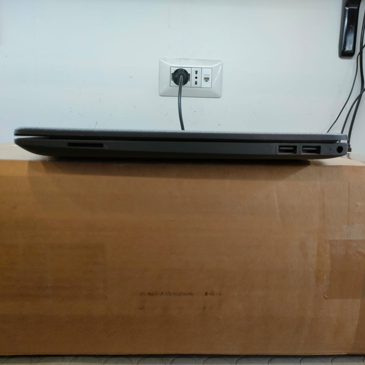 HP G8 15.6" AMD3020E RAM 16GB; SSD 756GB WIN 11 PRO LIBBRE