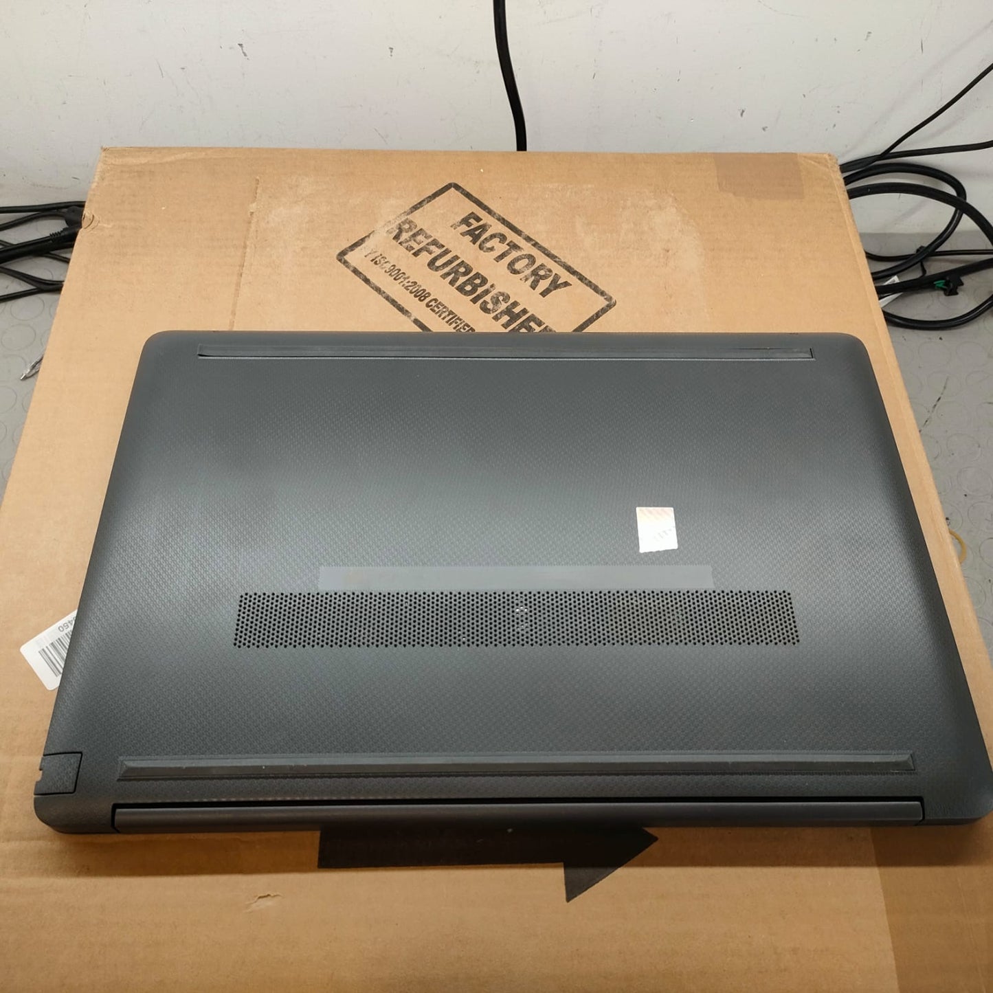 HP G8 15.6" AMD3020E RAM 16GB; SSD 756GB WIN 11 PRO LIBBRE