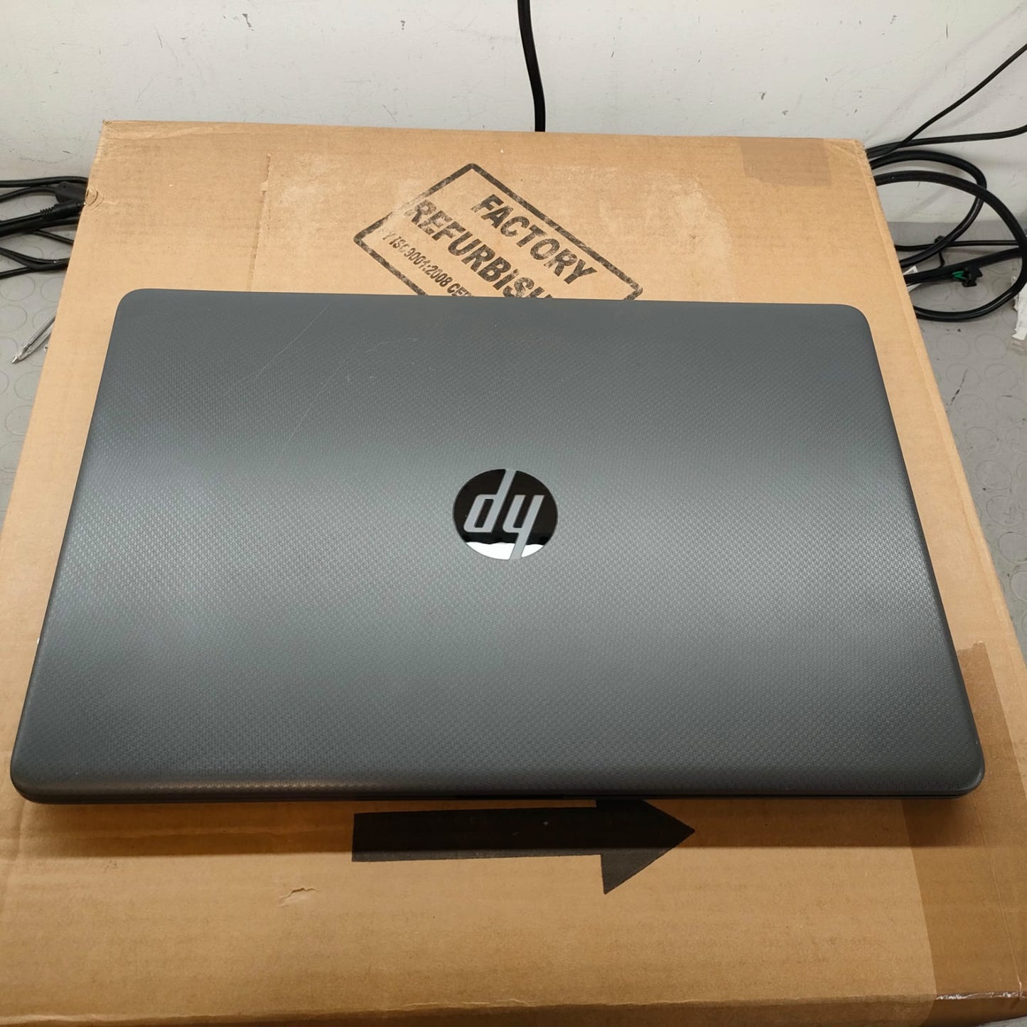 HP G8 15.6" AMD3020E RAM 16GB; SSD 756GB WIN 11 PRO LIBBRE