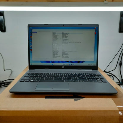 HP G8 15.6" AMD3020E RAM 16GB; SSD 756GB WIN 11 PRO LIBBRE