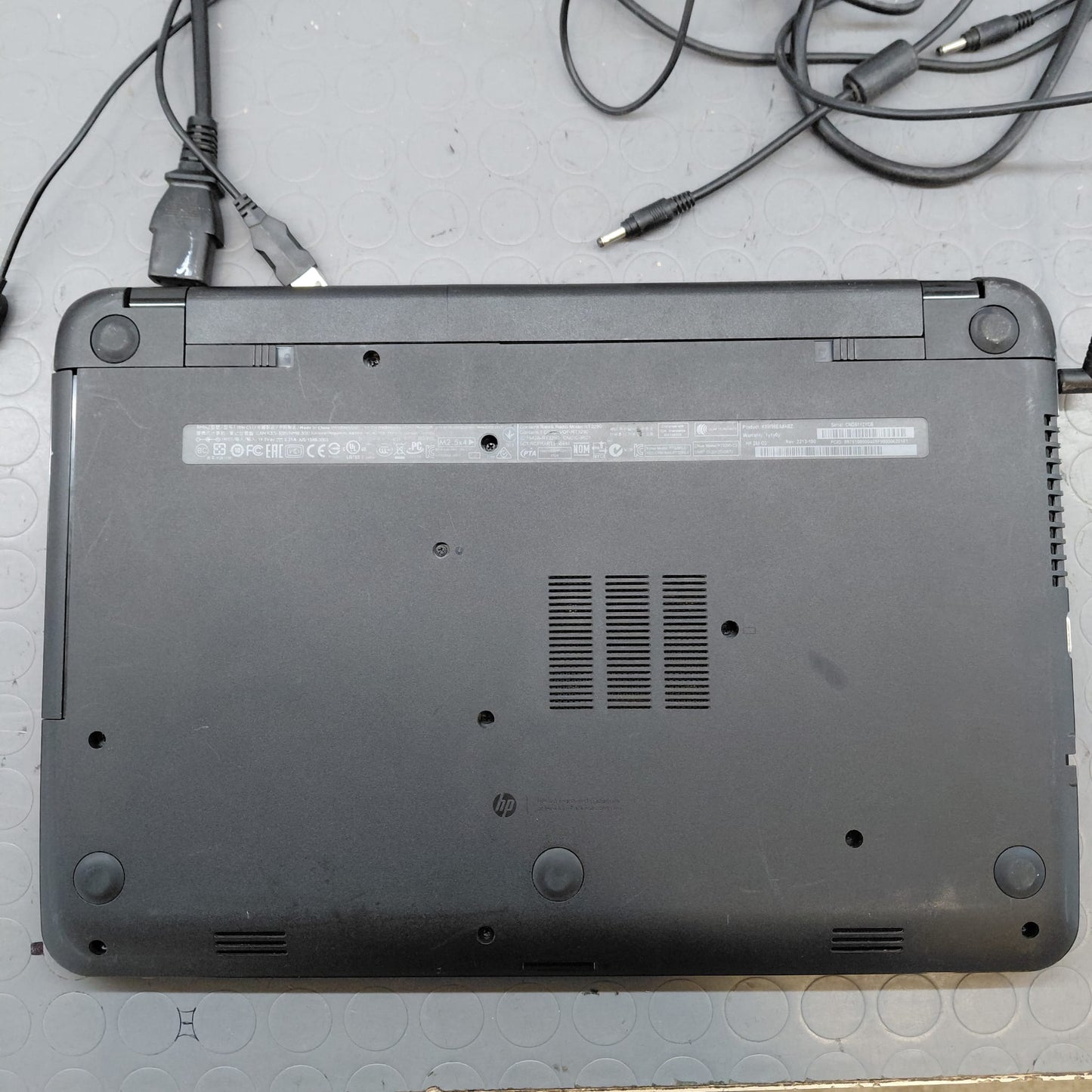 Notebook Pc Portatile HP 250 G3 15.6" N2840 Ram 4GB SSD 256GB Win10  usato