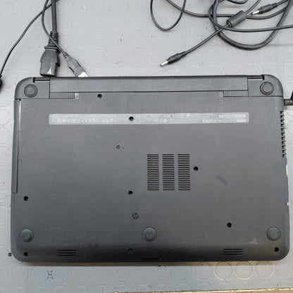 Notebook Pc Portatile HP 250 G3 15.6" N2840 Ram 4GB SSD 256GB Win10  usato