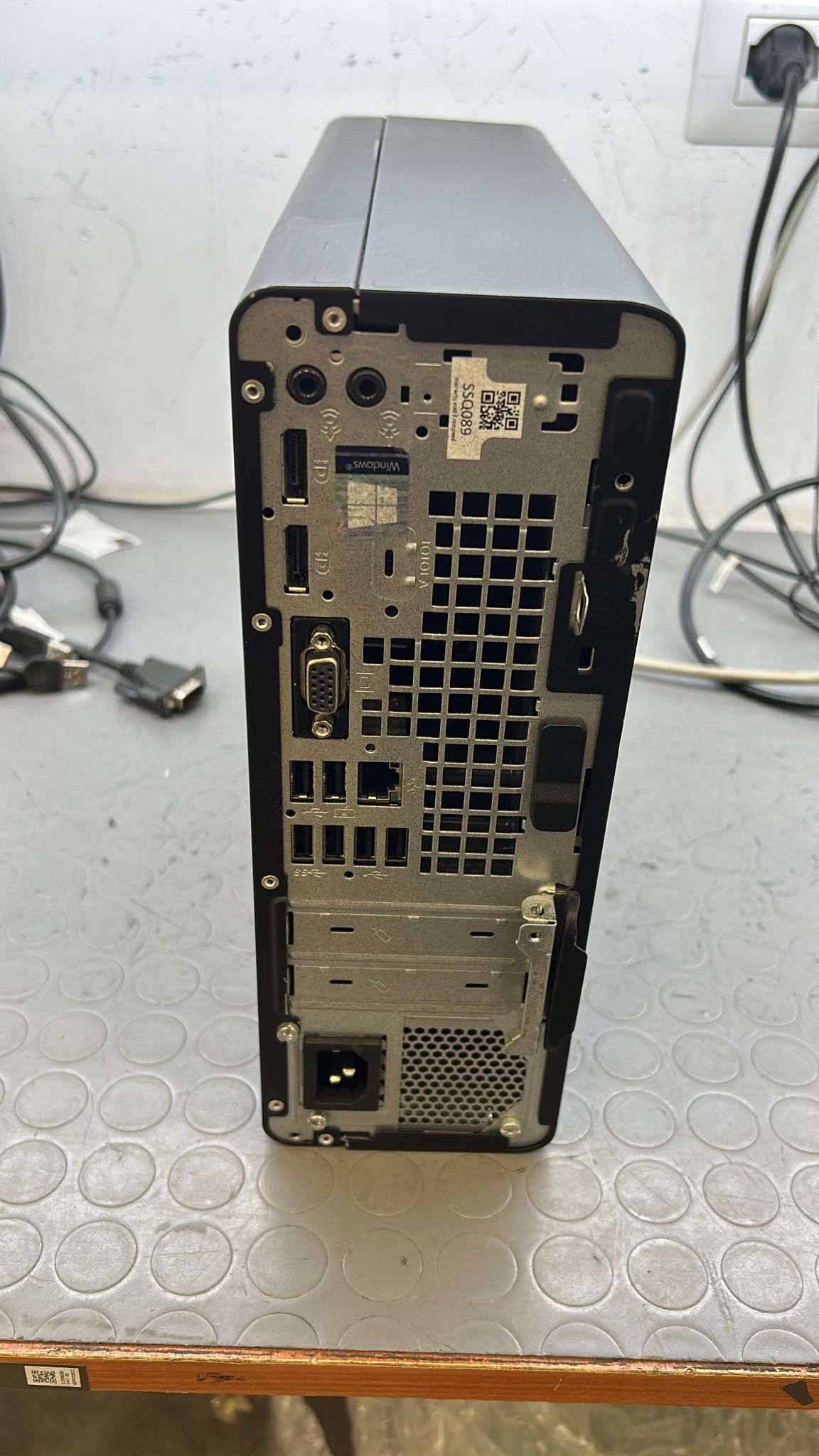 HP 800 G3  I5 -6500  MEMORIA RAM 16GB; SSD 512GB   SISTEMA OPERATIVO  WINDOWS 10PRO CON PACCHETTO LIBRE INCLUSO