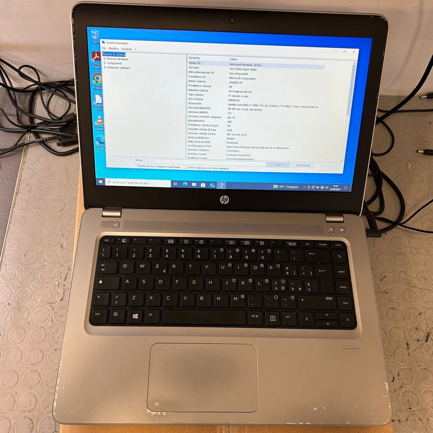 HP Probook 440 G4, Pc Portatile Notebook Intel Core i5-7200U, Display FHD da 14", RAM 8Gb, SSD 256Gb, Pacchetto Libre Office W10P