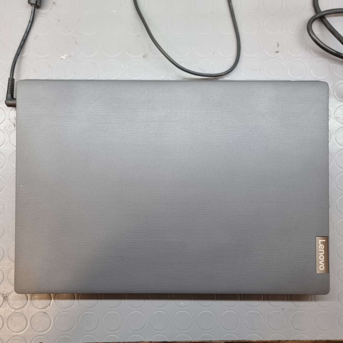 LENOVO AMD RYZEN 3 3250U RAM 8GB;SSD 256 HDD 500GB DISPLAY 15.6" WIN 11P