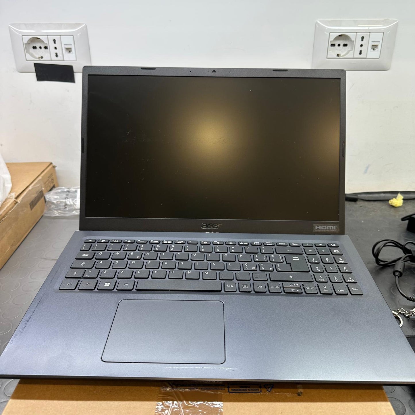 ACER EXSTENSA 215 - 54  15.6"  I5 -11TH RAM12GB; SSD 256GB    WIN11 PRO LIBRE